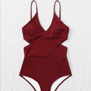 NEVER USED rib cut-out cross ONE piece bathing suit